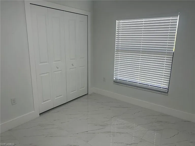 2403 Dogwood Ave N — Photo 24