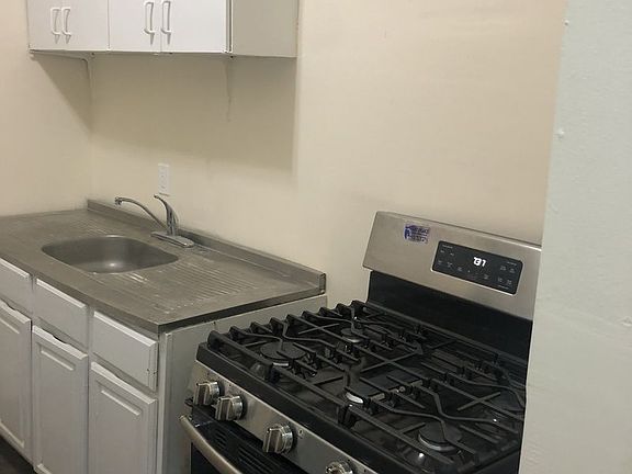 3rd image of 1167 Fulton St #1