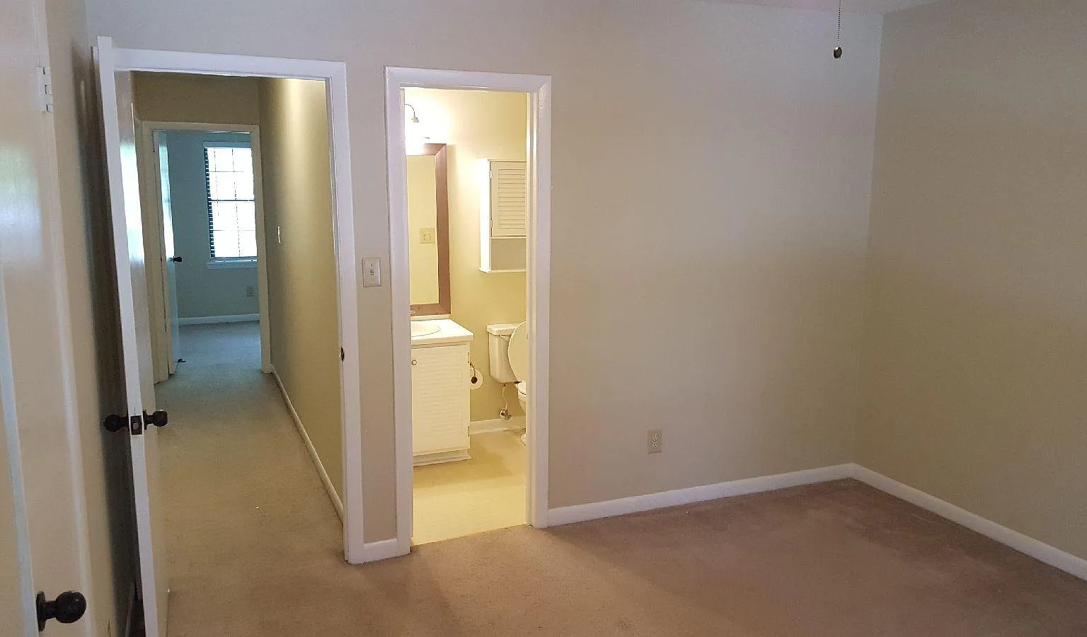 2 bed, 2.5 bath, 1174 sqft, $1,400 — Photo 4