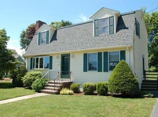 6 Laurel St, Woburn, MA 01801