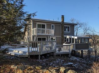 93 Pine St, Manchester, MA 01944