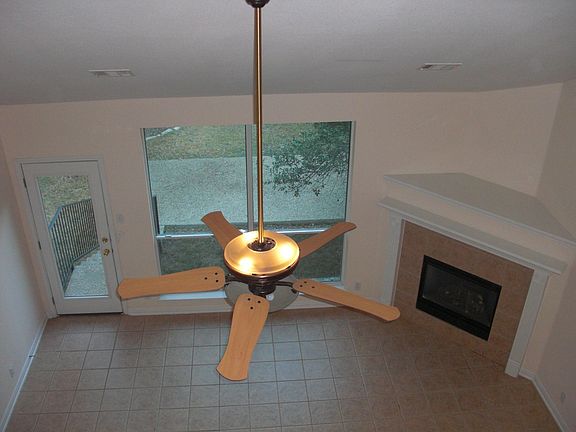 4th image of 26106 Cuyahoga Cir