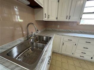 1243 Cranston St, Cranston, RI 02920