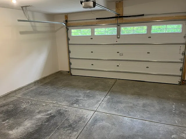 3890 Pinnacle Ln — Photo 6