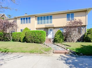 138-02 Rockaway Beach Blvd, Rockaway Park, NY 11694