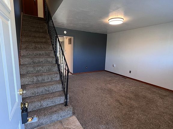 3rd image of 525 Bright Ave #1