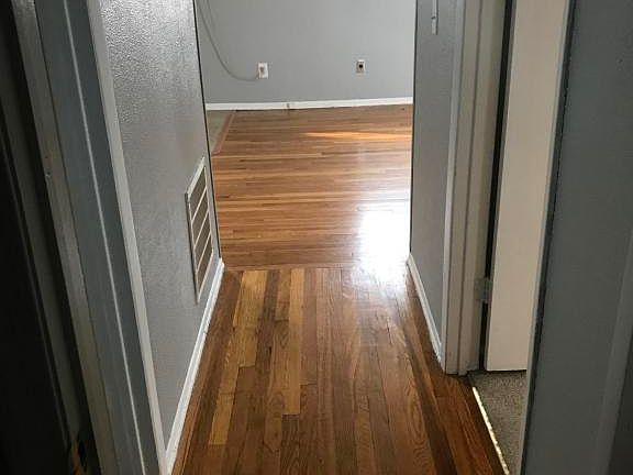 3rd image of 619 Lamoka Ave