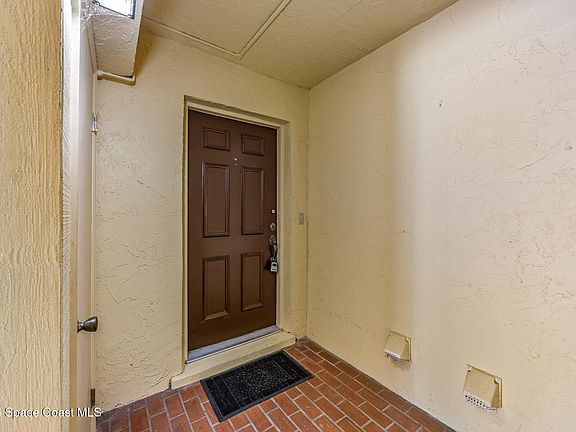 4th image of 115 N Indian River Dr APT 132
