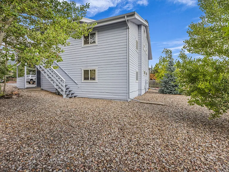2320 Calumet Cir #B — Photo 21