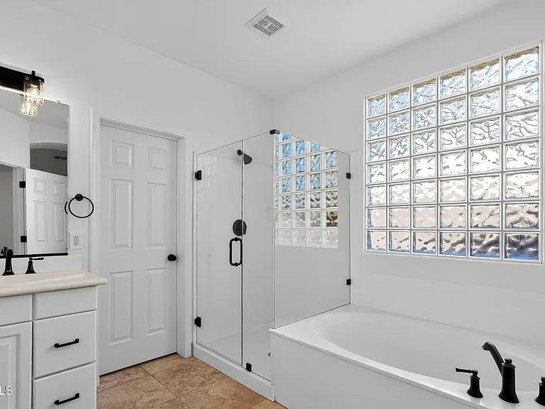 7742 E Los Gatos Dr — Photo 20