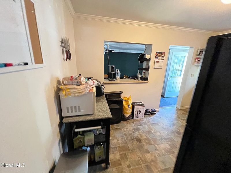 4th image of 24 Perry Avenue