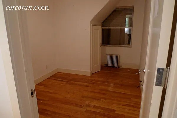 Rented by Corcoran | media 27