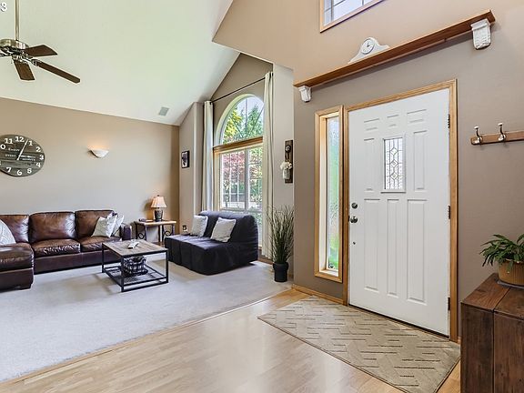 4th image of 13895 SW Liden Dr