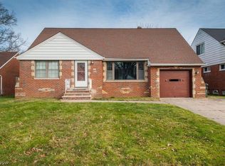 315 E 273rd St, Euclid, OH 44132