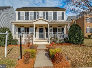 2472 Port Potomac Ave, Woodbridge, VA 22191