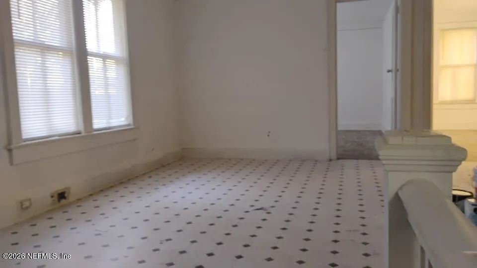 2 bed, 1.0 bath, 680 sqft, $1,250 — Photo 3