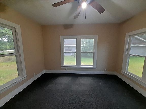 3rd image of 1003 Bob Smith Rd