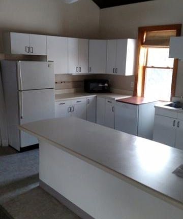 4th image of 65 Court St