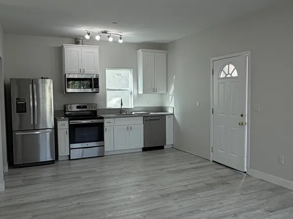 637 S 32nd St, San Diego, CA 92113