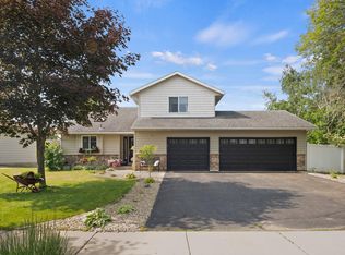 4390 152nd St W, Rosemount, MN 55068