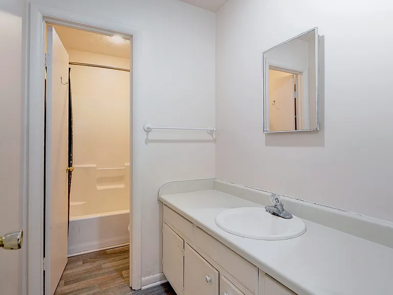 4043 Midlands Rd — Photo 21
