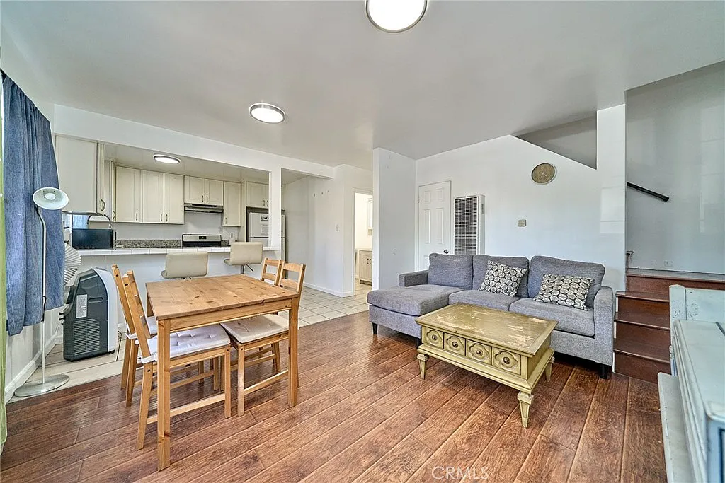 4 bed, 1750 sqft, $3,900 — Photo 4