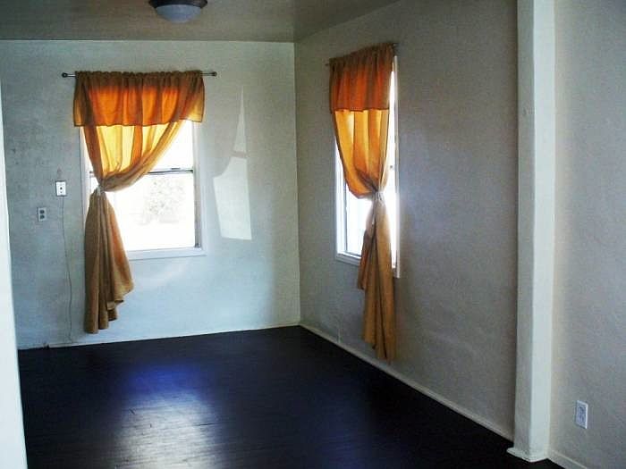 2nd image of 3724 Sunset Ln