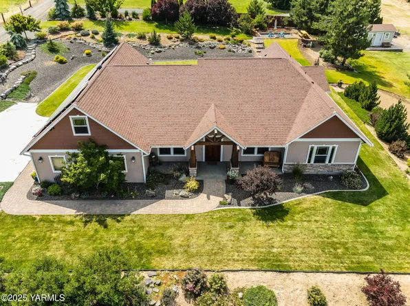 287 Cook Rd, Yakima, WA 98908