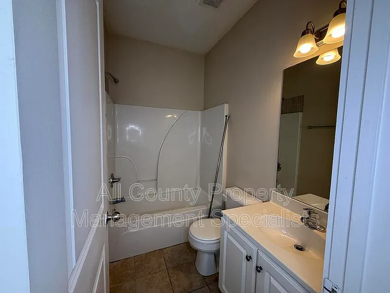 1929 Bluff Rd #177 — Photo 12