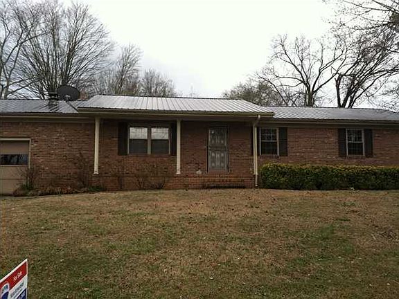 3rd image of 3914 Melinda Cir
