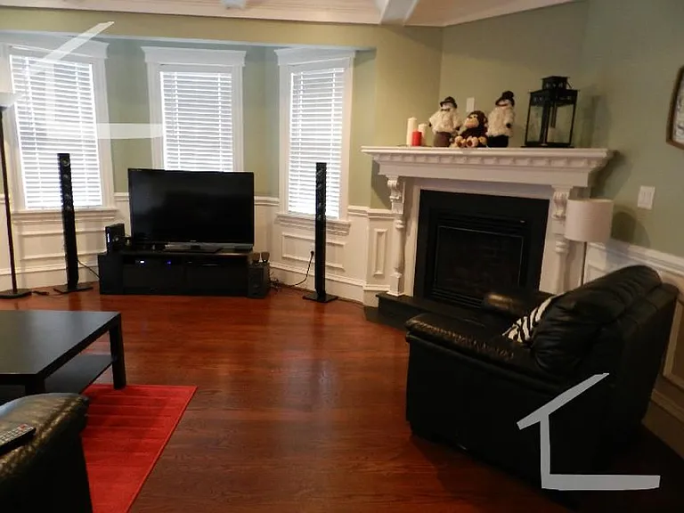 129 Nonantum St #2E — Photo 20