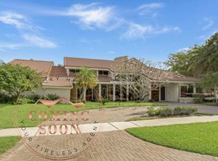 3270 Saint James Dr, Boca Raton, FL 33434