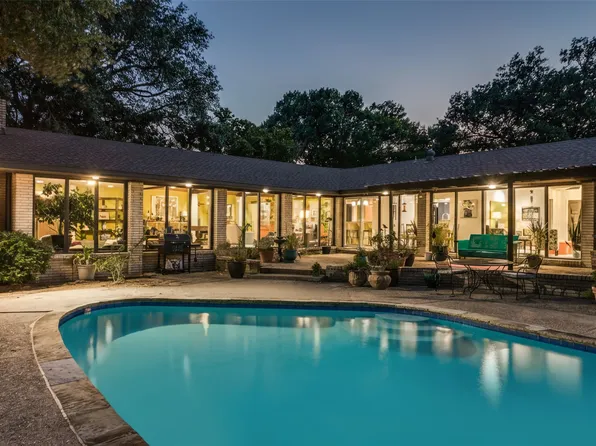 35 Bounty Rd E, Benbrook, TX 76132