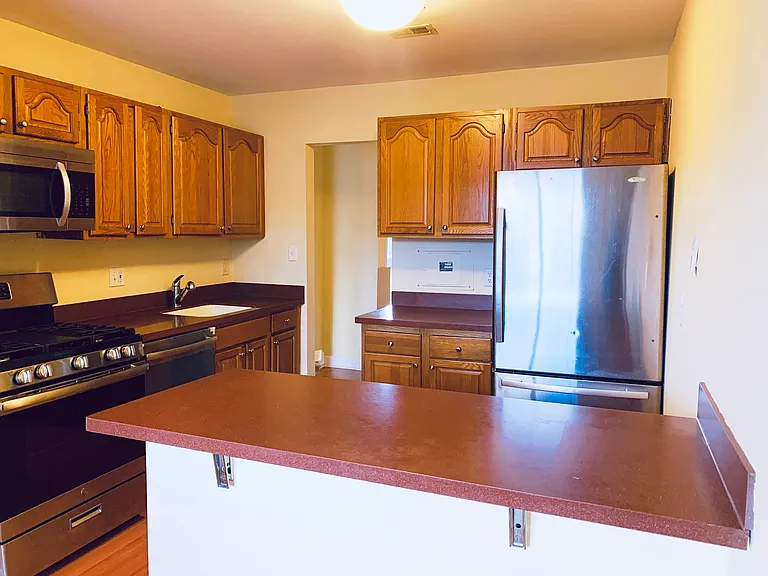 5015 Green Mountain Cir #6 — Photo 4