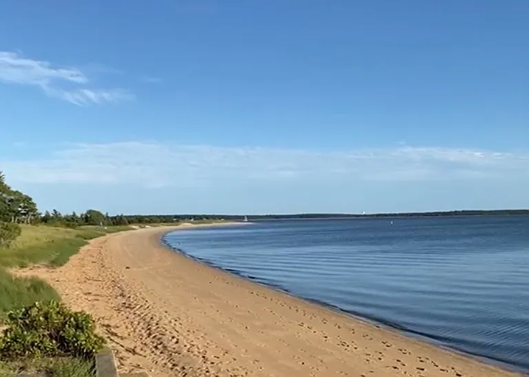 599 Peconic Bay Blvd — Photo 11