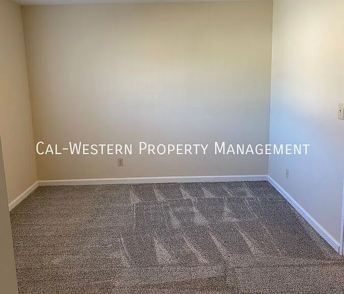 2511 Skylark Dr #7 — Photo 5