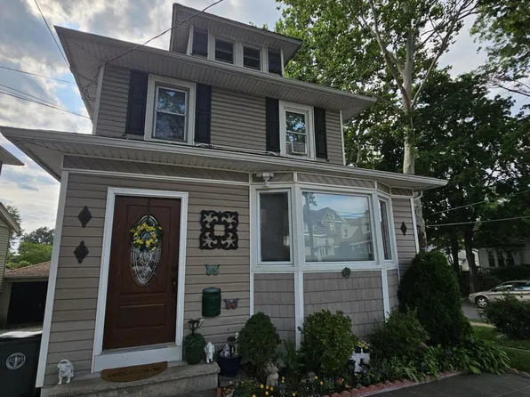 270 Saint John Ave, Staten Island, NY 10314