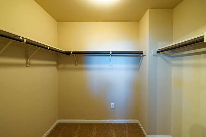 402 Zenith Rd — Photo 28