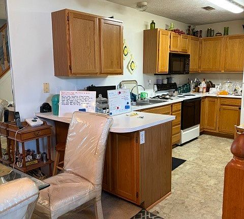 4th image of 5947 W Bastille Way