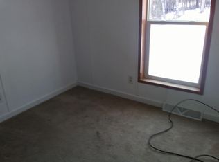 10 Ledge Rd, Charleston, ME 04422