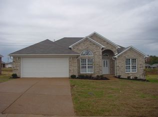 109 Rampart Dr, Jackson, TN 38305