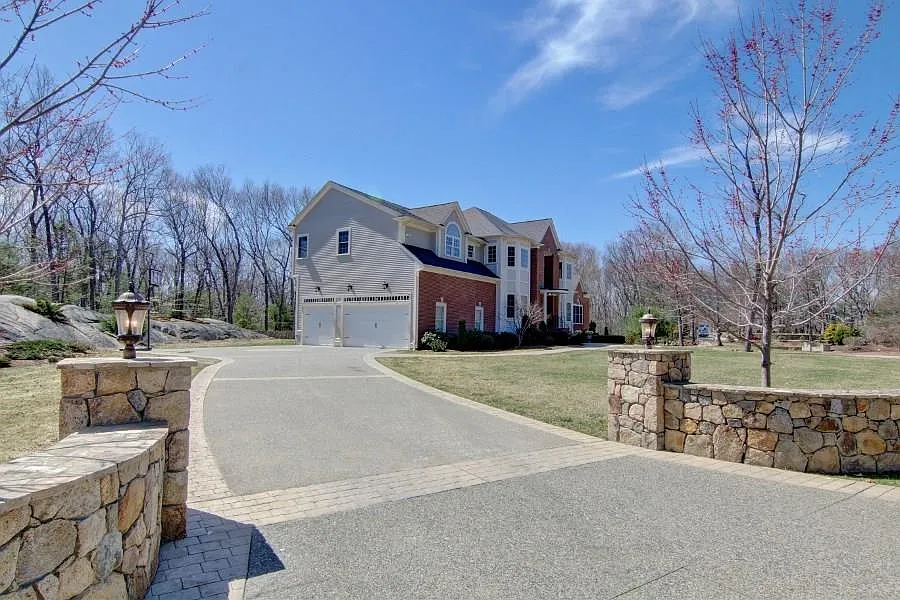 Blueberry Hill Estates — Photo 2