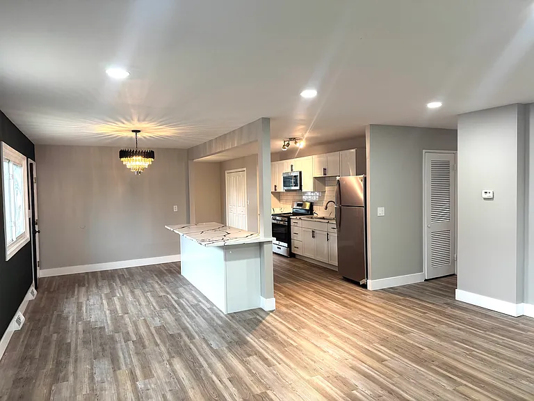 6612 Illinois Ave — Photo 11