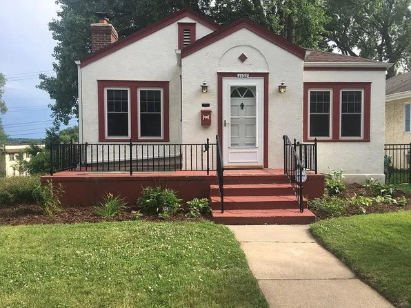1102 James Ave, Saint Paul, MN 55105