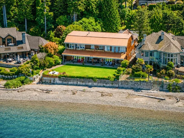 768 Tsawwassen Beach Rd, Delta, BC V4M 2J3