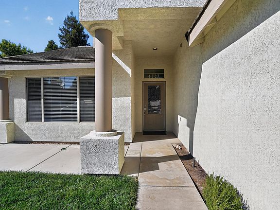 3rd image of 1337 E Sunnyside