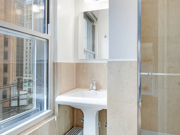 7 Park Avenue image 14 of 20