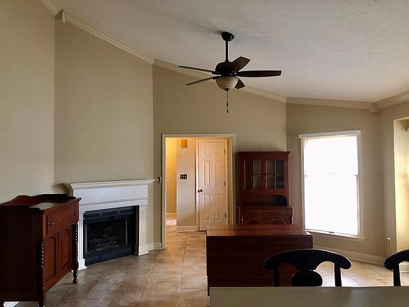 2nd image of 4141 Brookhill Dr