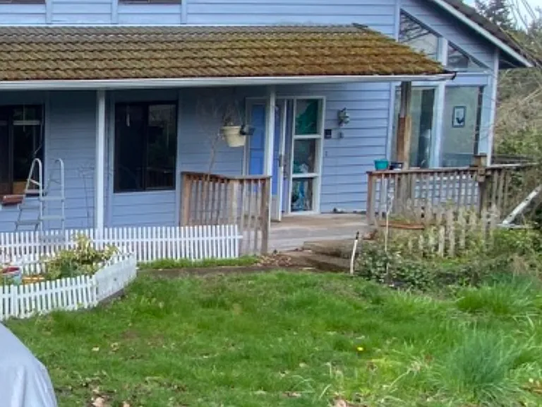 1275 Panorama Ct SE — Photo 2