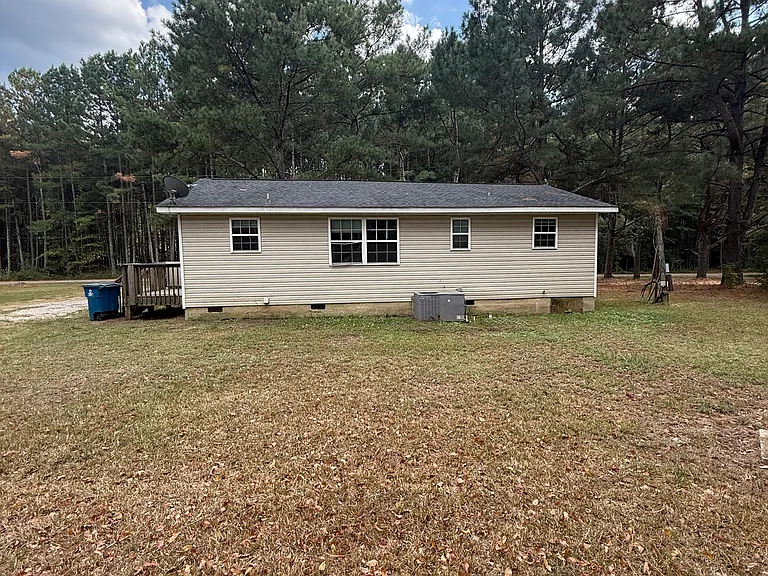 5609 Hollytree Dr — Photo 18